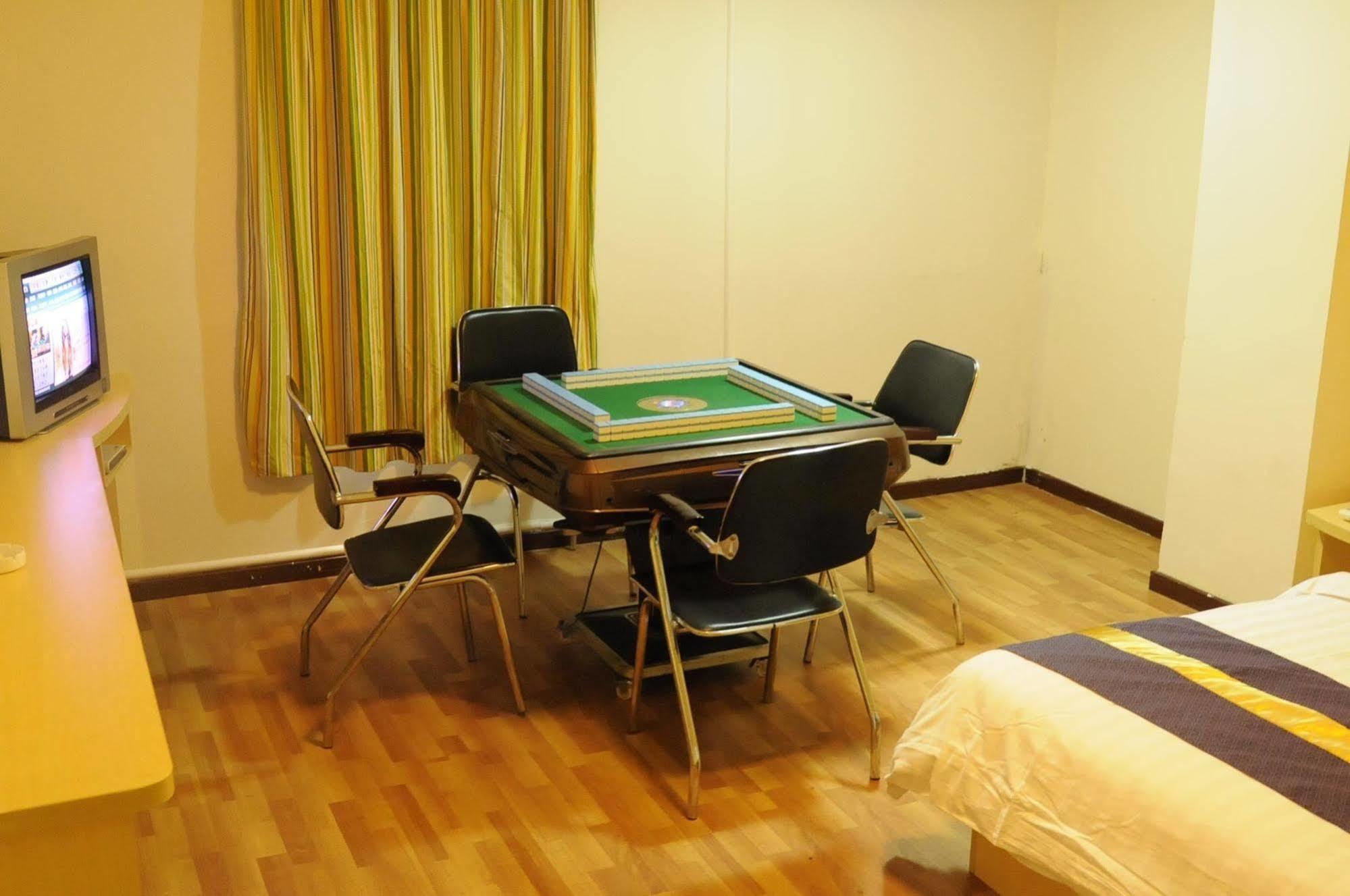 Yuanman Hotel Huizhou Yongwang Plaza 외부 사진